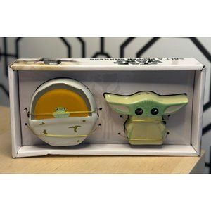 Star Wars Ceramic Salt & Pepper Novelty Baby Yoda Shaker Set - Perfect Gift